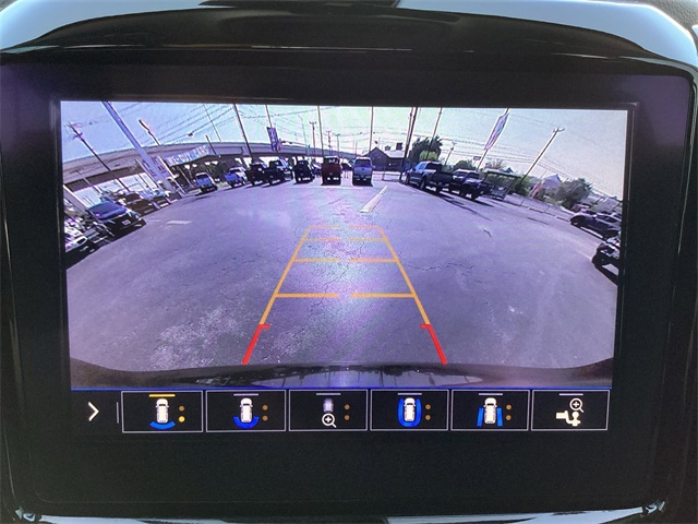 Used Car 2021 Chevrolet Traverse  Premier For Sale Under $30,000 In San Antonio, Texas