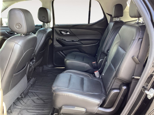 Used Car 2021 Chevrolet Traverse  Premier For Sale Under $30,000 In San Antonio, Texas