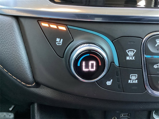 Used Car 2021 Chevrolet Traverse  Premier For Sale Under $30,000 In San Antonio, Texas