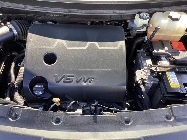 Used Car 2021 Chevrolet Traverse  Premier For Sale Under $30,000 In San Antonio, Texas