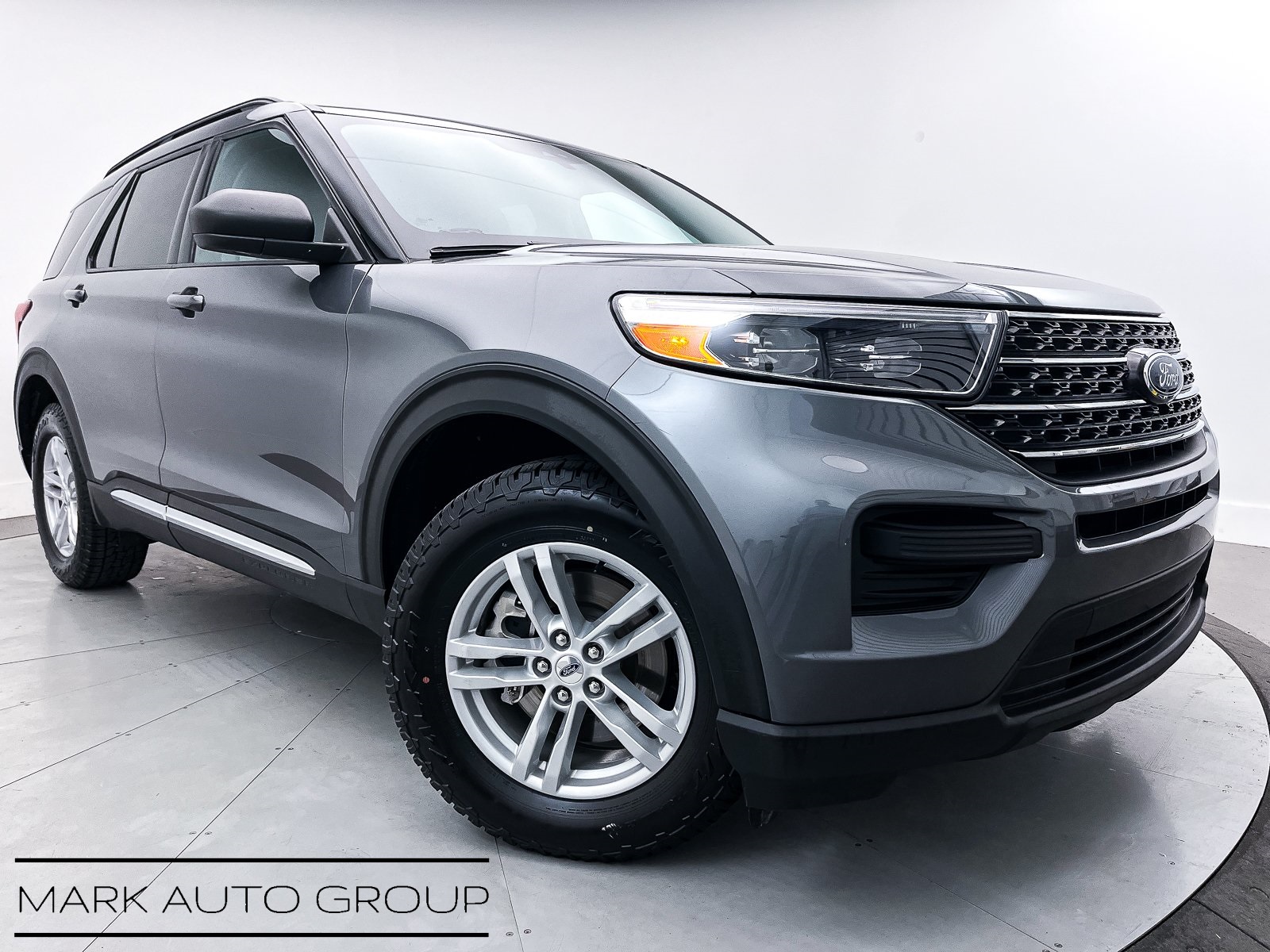 2023 Ford Explorer XLT AWD