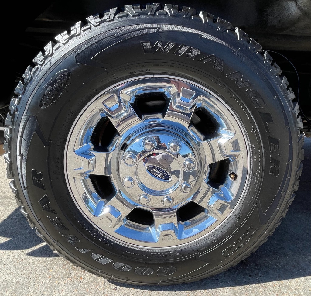 2016 Ford F-250SD Lariat White at Wharton Ford