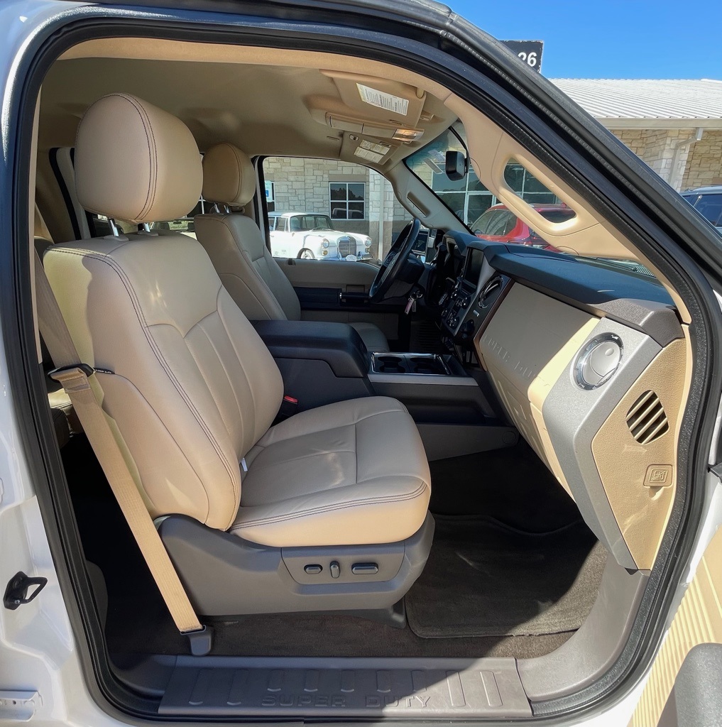 2016 Ford F-250SD Lariat White at Wharton Ford