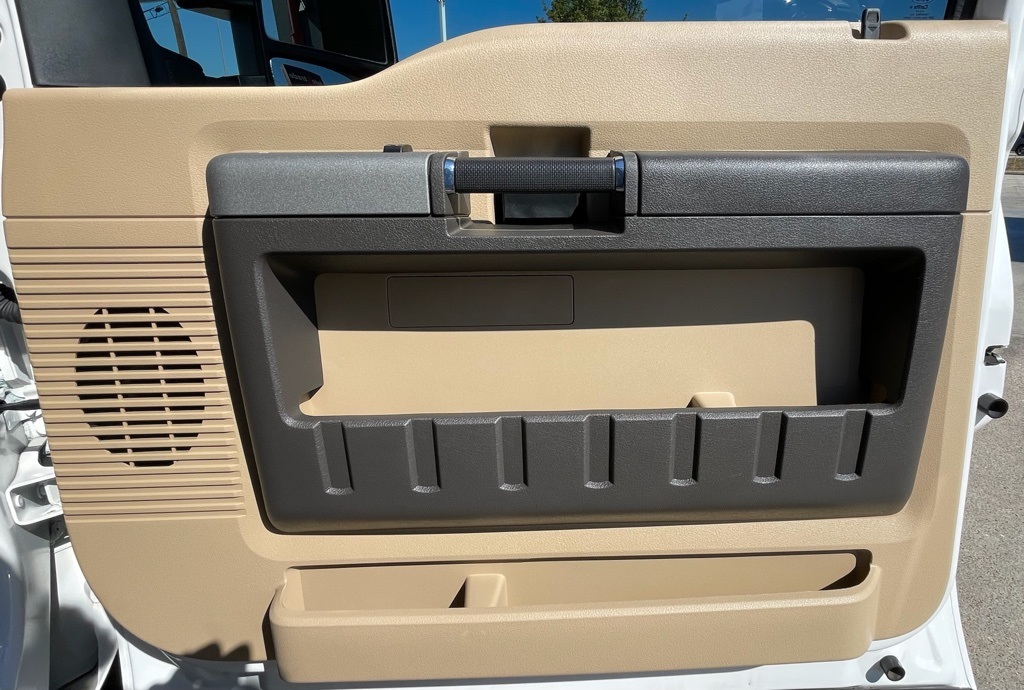 2016 Ford F-250SD Lariat White at Wharton Ford