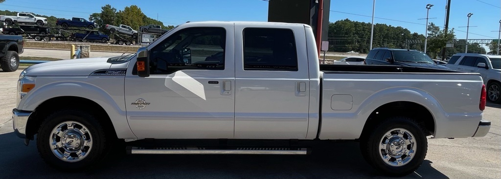 2016 Ford F-250SD Lariat White at Wharton Ford