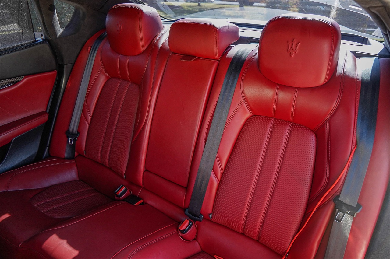 Used Car 2022 Maserati Quattroporte  Modena Q4 For Sale Under $50,000 In Austin, Texas