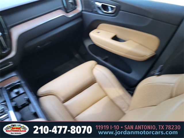Used Car 2020 Volvo Xc60  T5 Inscription For Sale In San Antonio, Texas