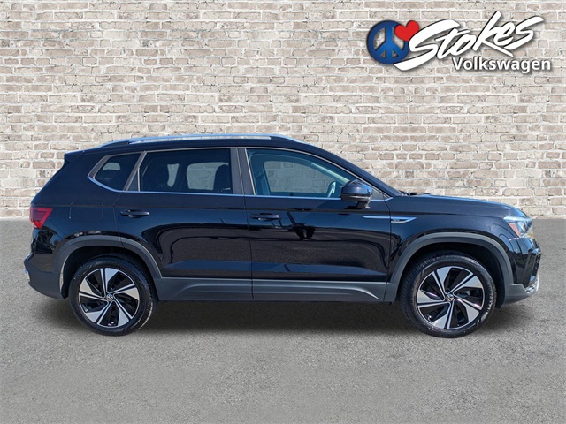 2024 Volkswagen Taos 1.5T SE Black at Stokes Volkswagen