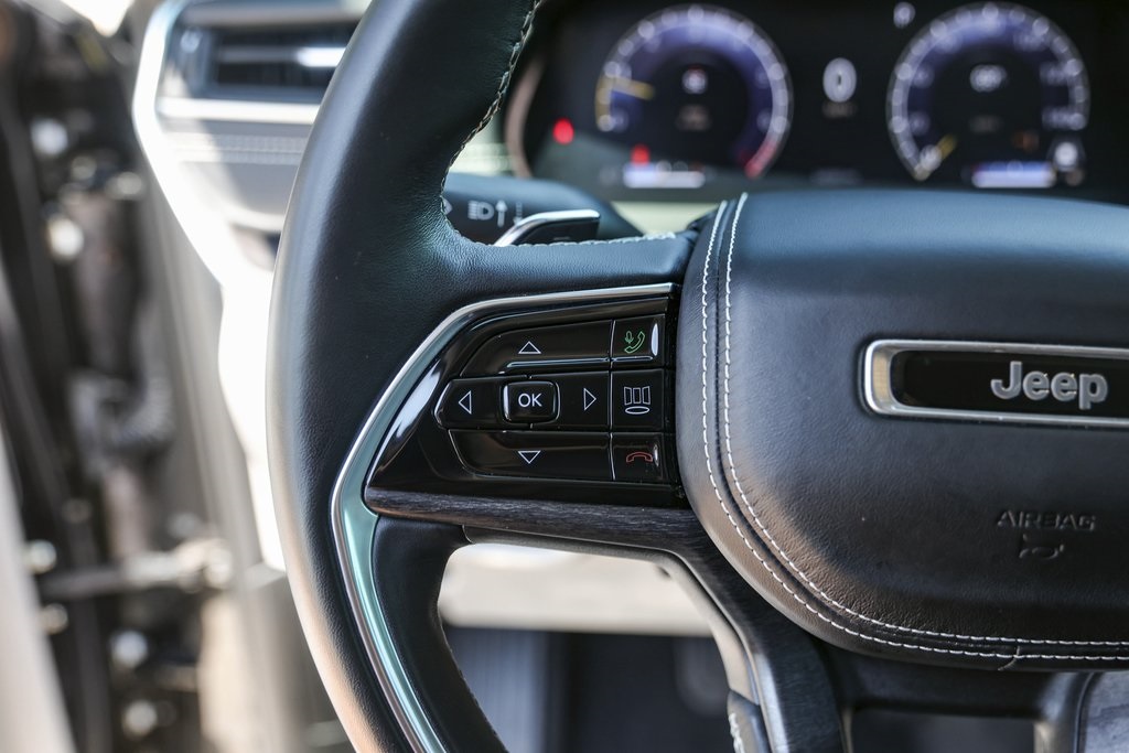 2022 Jeep Grand Cherokee L  Overland In Austin, Texas