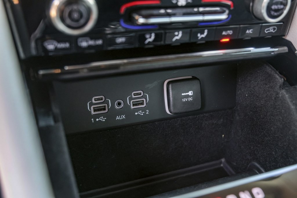 2022 Jeep Grand Cherokee L  Overland In Austin, Texas