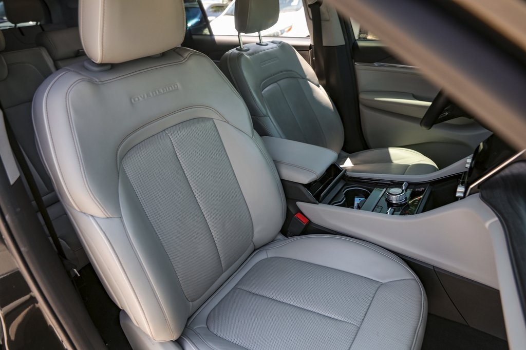 2022 Jeep Grand Cherokee L  Overland In Austin, Texas