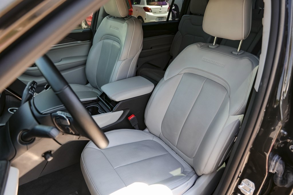 2022 Jeep Grand Cherokee L  Overland In Austin, Texas