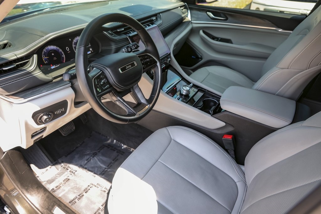 2022 Jeep Grand Cherokee L  Overland In Austin, Texas