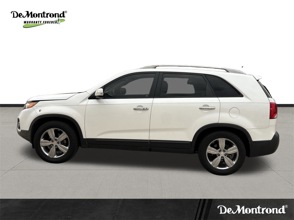 2013 Kia Sorento EX White at Parkway Family Mazda