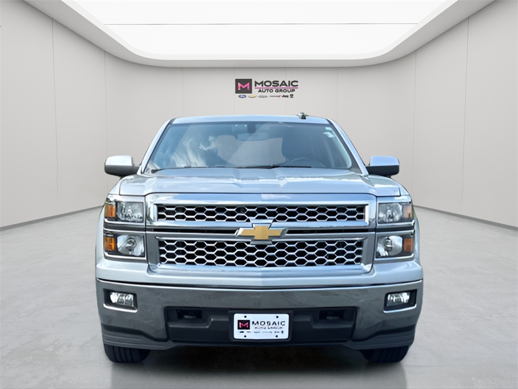 Used 2015 Chevrolet Silverado 1500 LT with VIN 1GCVKREH2FZ409432 for sale in Zumbrota, Minnesota