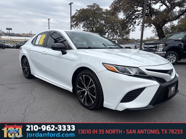 Used Car 2020 Toyota Camry  Se For Sale Under $15,000 In San Antonio, Texas