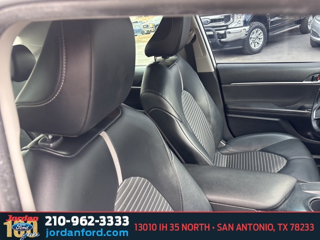 Used Car 2020 Toyota Camry  Se For Sale Under $15,000 In San Antonio, Texas