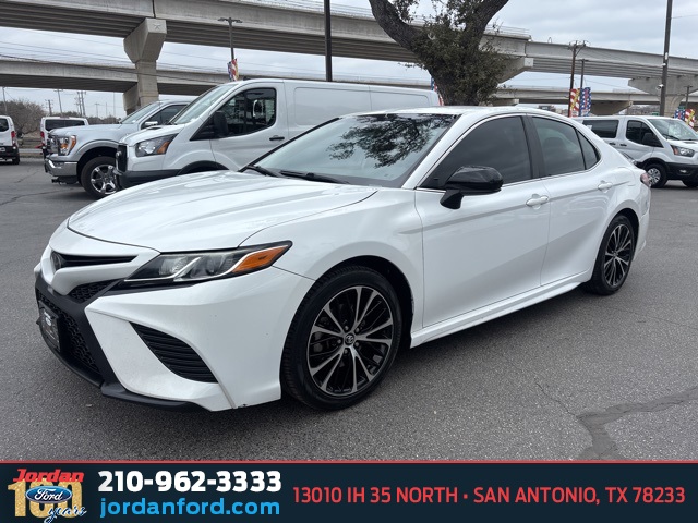 Used Car 2020 Toyota Camry  Se For Sale Under $15,000 In San Antonio, Texas