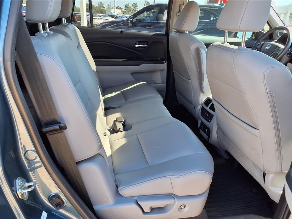 2016 Honda Pilot Touring Blue at Autostrade