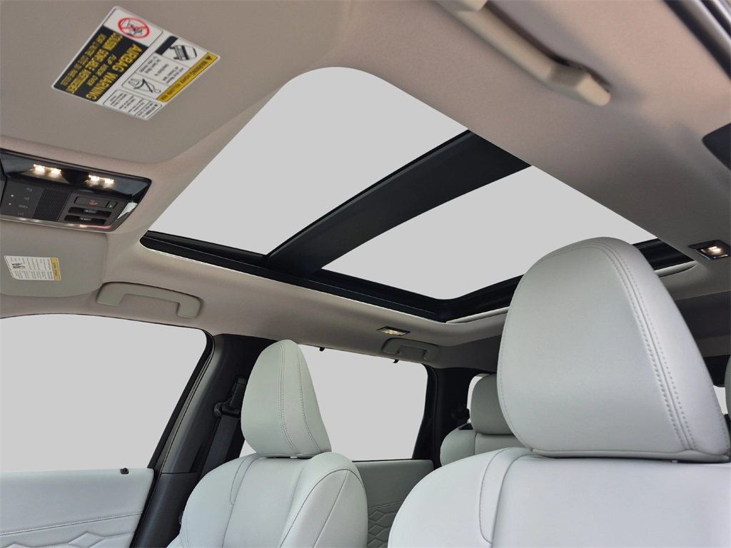 2025 Mitsubishi Outlander SEL - 10