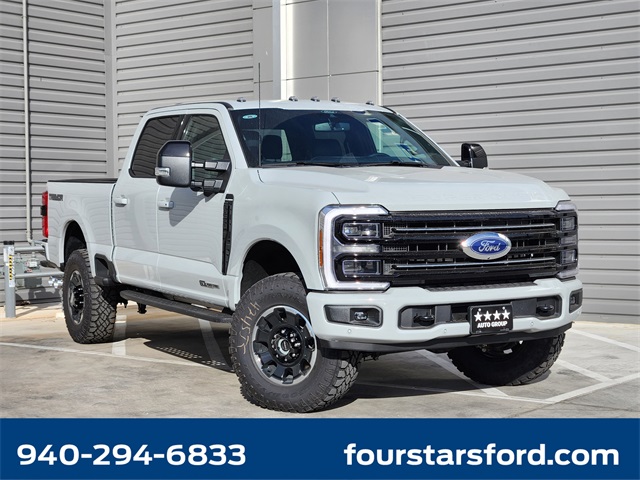 2026 Ford F-250 Super Duty Platinum Crew Cab 4WD