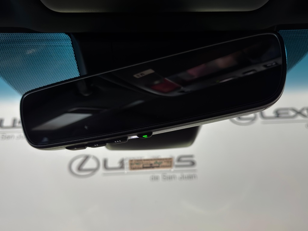 Thumbnail: 2025 Lexus ES - 20