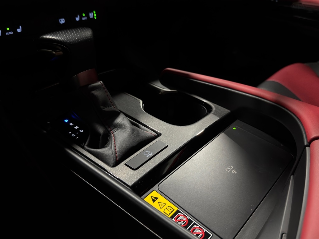 Thumbnail: 2025 Lexus ES - 24