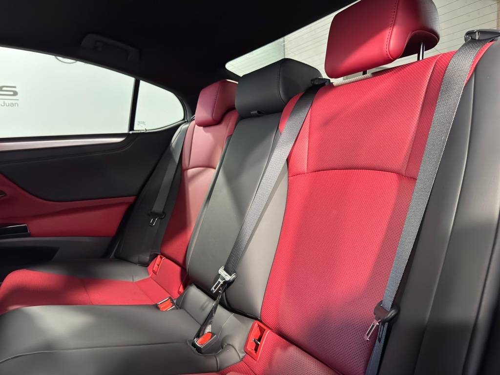 Thumbnail: 2025 Lexus ES - 27