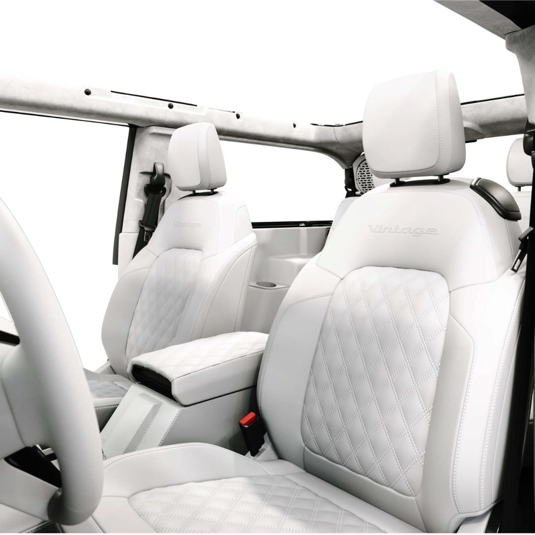 2024 Ford Bronco Black Diamond photo 4