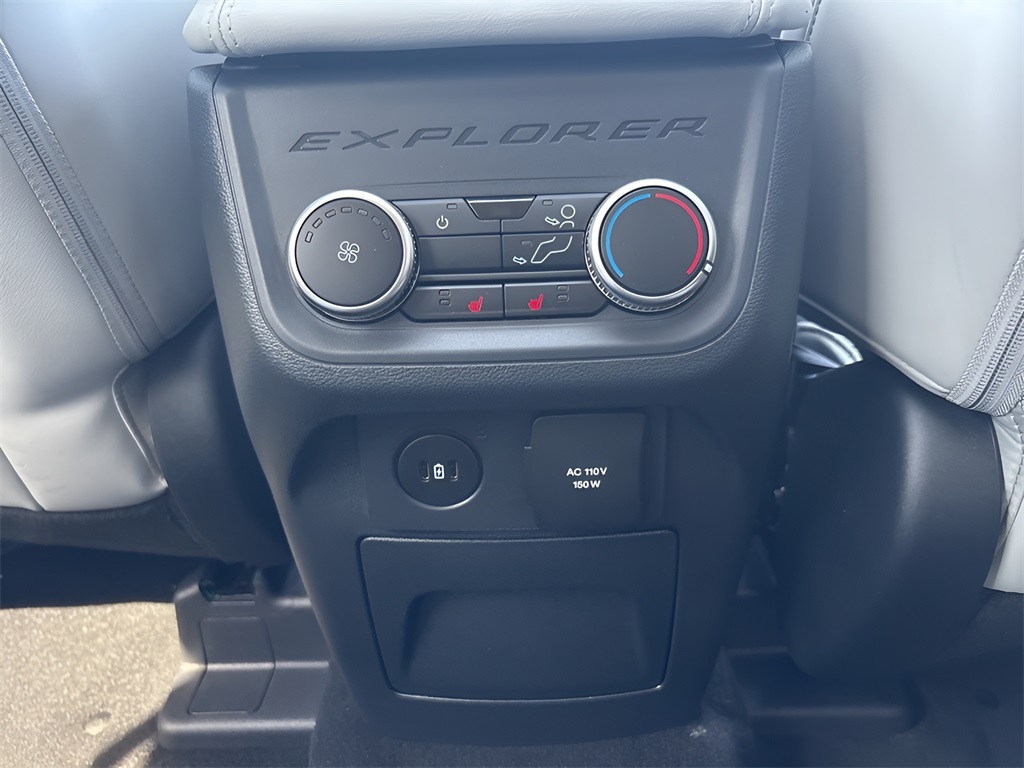 2025 Ford Explorer