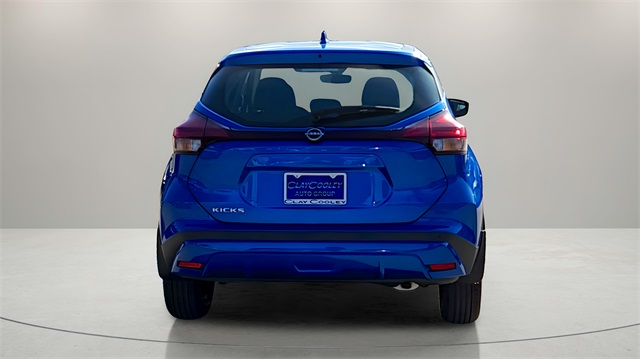 2025 Nissan Kicks Play