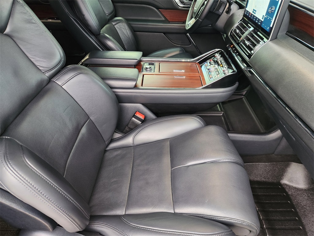2023 Lincoln Navigator Reserve White at Bayway Cadillac Southwest