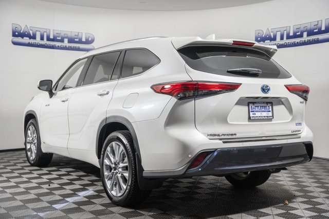 ToyotaHighlander Hybrid4