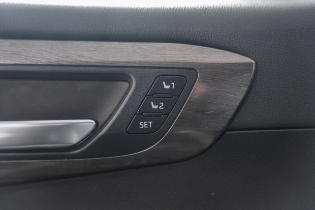 ToyotaHighlander Hybrid45