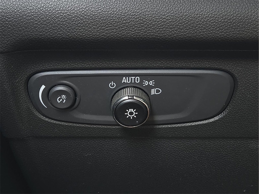 Used 2023 Buick Envision For Sale in Farmington, AR
