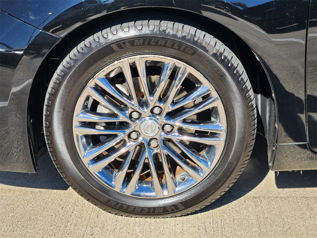 2016 Lexus ES 350 Black at Ultimate Motorsports