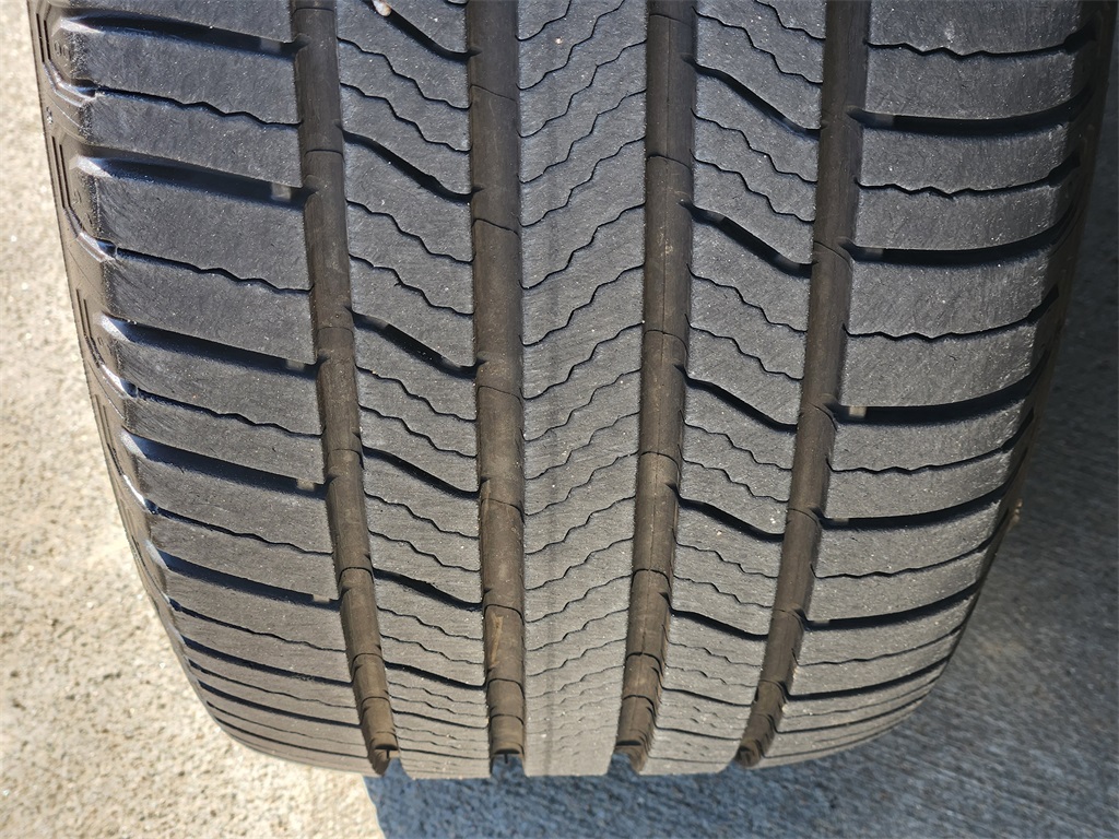 2016 Lexus ES 350 Black at Ultimate Motorsports