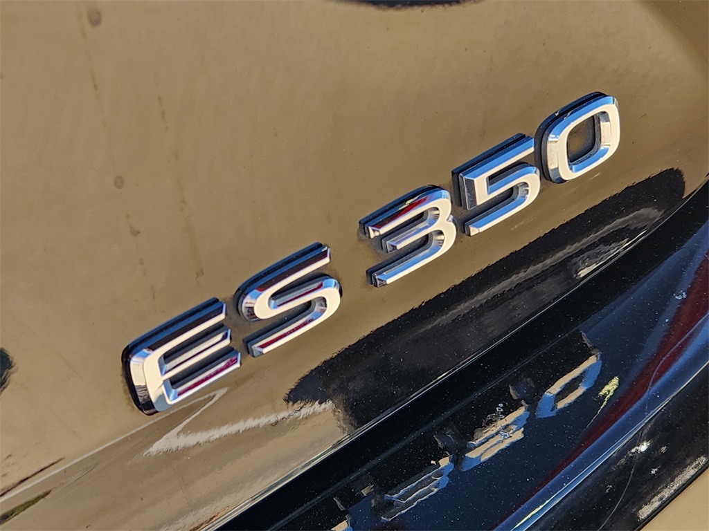 2016 Lexus ES 350 Black at Ultimate Motorsports