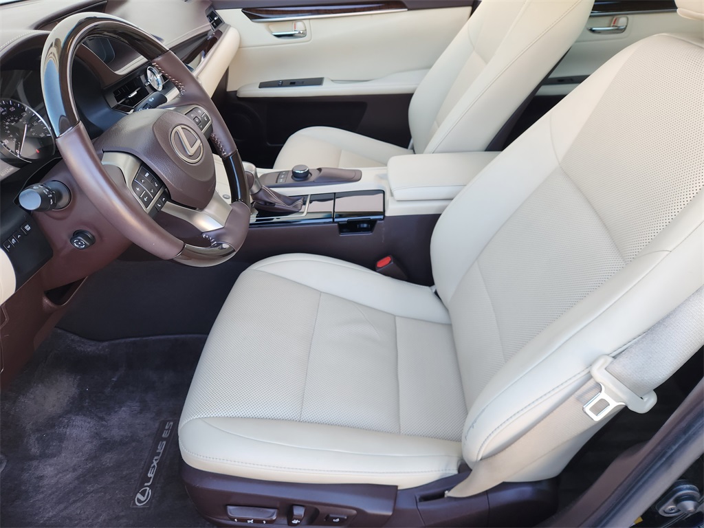 2016 Lexus ES 350 Black at Ultimate Motorsports