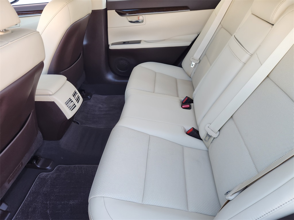 2016 Lexus ES 350 Black at Ultimate Motorsports