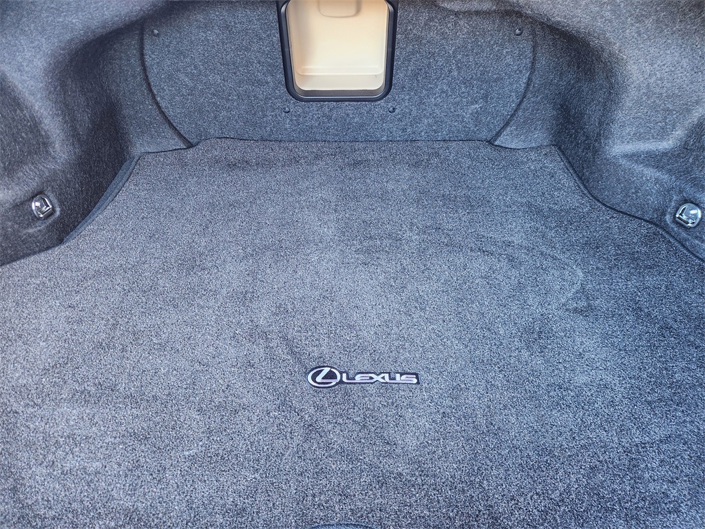 2016 Lexus ES 350 Black at Ultimate Motorsports