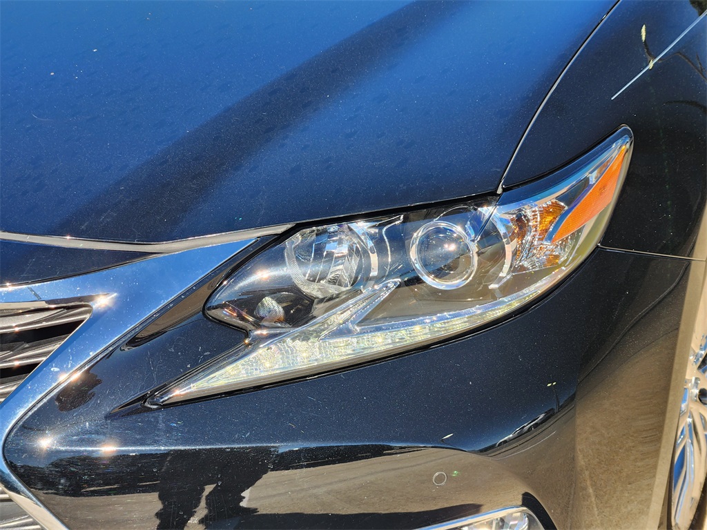 2016 Lexus ES 350 Black at Ultimate Motorsports