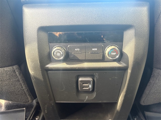 Used Car 2023 Chevrolet Traverse  Lt For Sale Under $30,000 In San Antonio, Texas