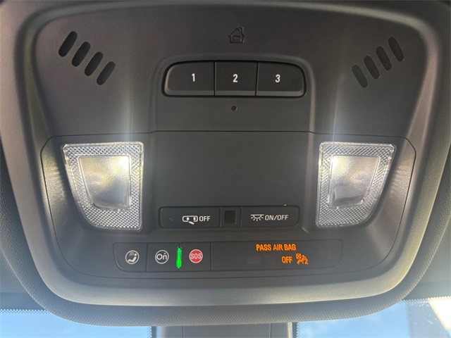 Used Car 2023 Chevrolet Traverse  Lt For Sale Under $30,000 In San Antonio, Texas