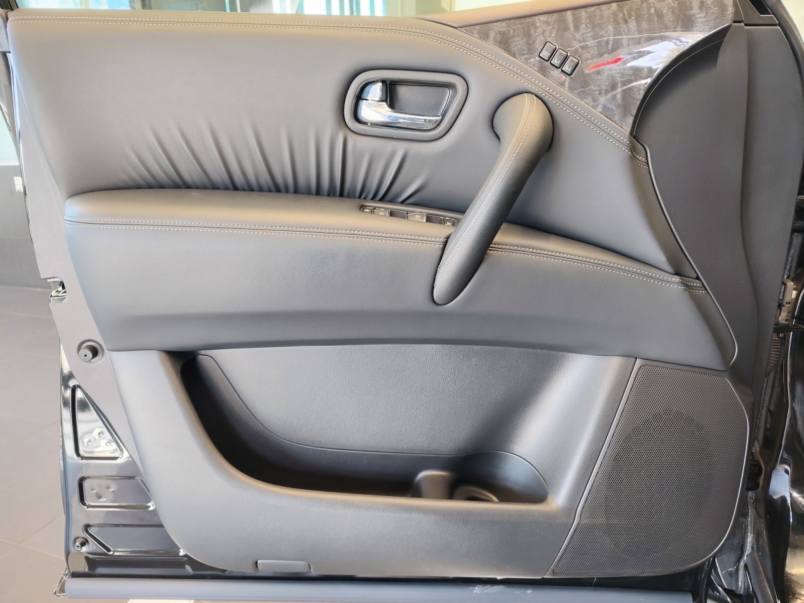 Used Car 2024 Nissan Armada  Platinum For Sale Under $60,000 In San Antonio, Texas