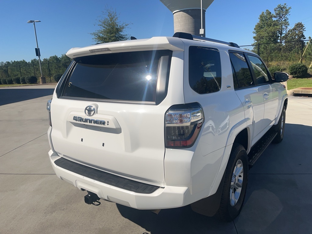 2024 Toyota 4Runner SR5 Premium photo 4