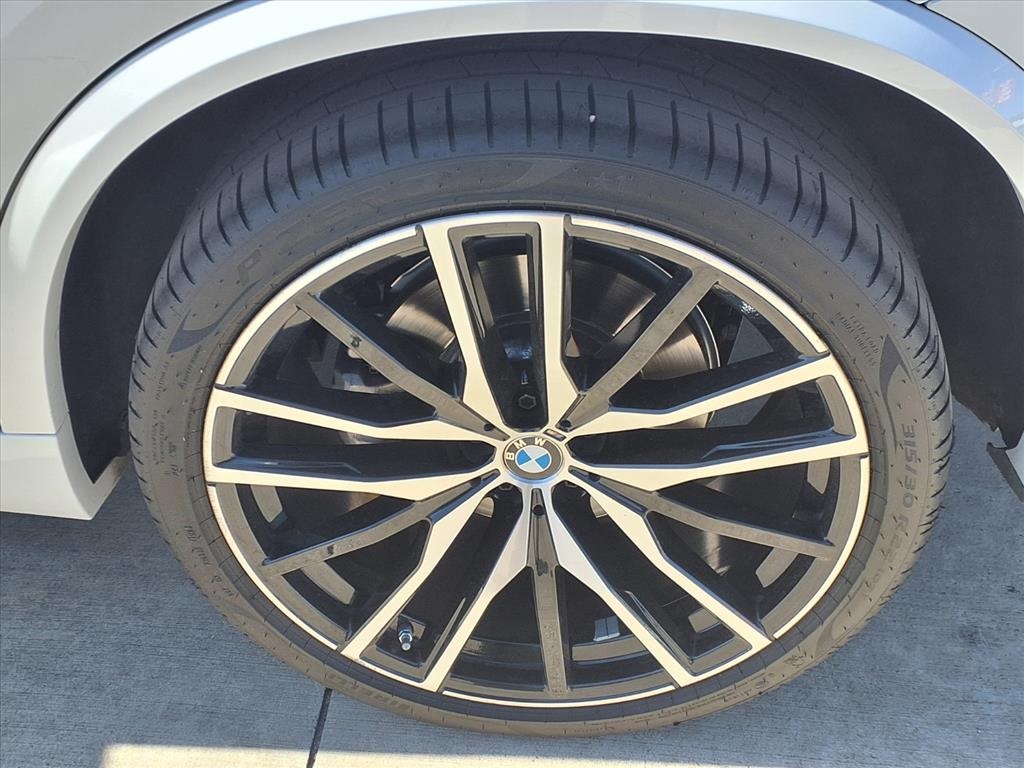 2023 BMW X5 sDrive40i White at Baytown Hyundai