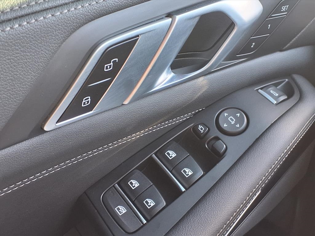 2023 BMW X5 sDrive40i White at Baytown Hyundai