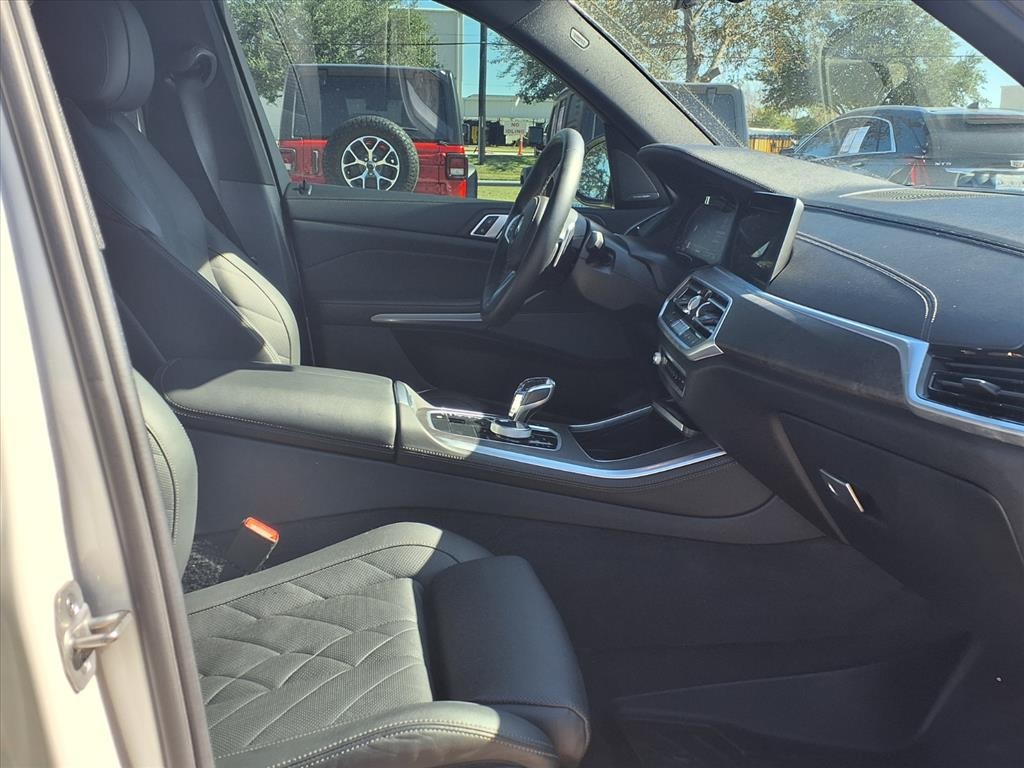 2023 BMW X5 sDrive40i White at Baytown Hyundai