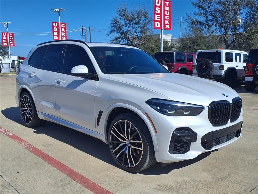 2023 BMW X5 sDrive40i White at Baytown Hyundai